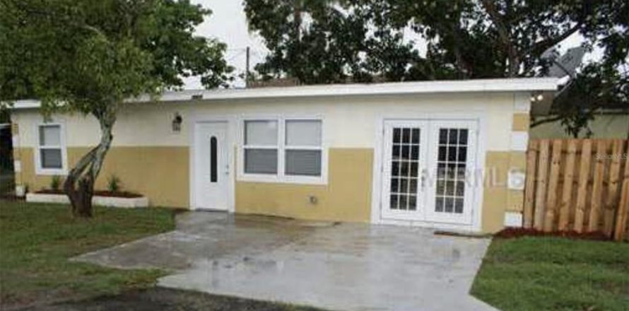 Villa ou maison à Bradenton, Floride 2 chambres, 55 m2 № 2377640