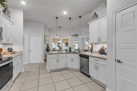 Villa ou maison à vendre à Oak Hill, Floride: 4 chambres, 230.77 m2 № 2410069 - photo 17