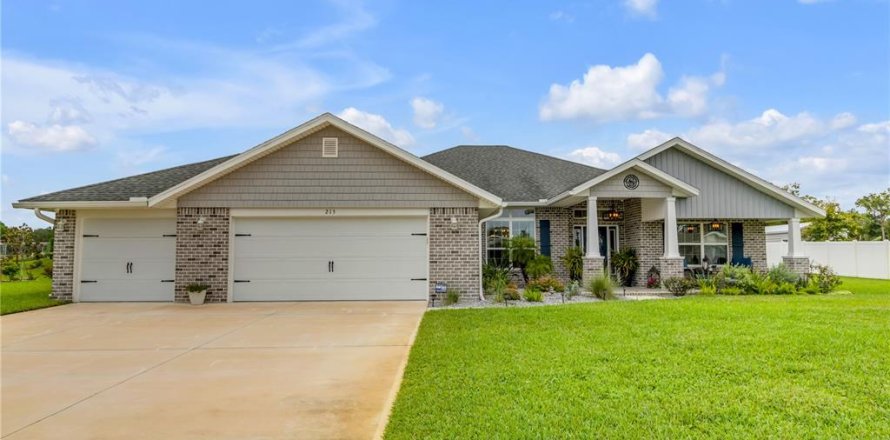 Villa ou maison à Oak Hill, Floride 4 chambres, 230.77 m2 № 2410069