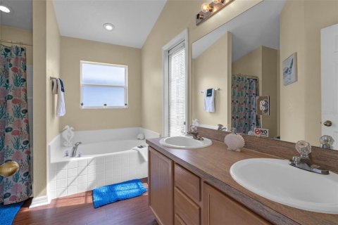House in Davenport, Florida 3 bedrooms, 145.95 sq.m. № 1915064 - photo 17