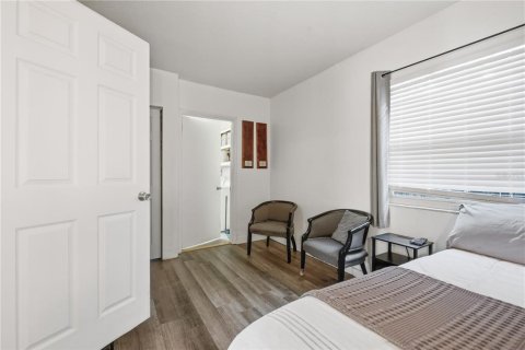 Immobilier commercial à vendre à Dunedin, Floride: 6 chambres, 221.85 m2 № 2234355 - photo 20