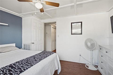 Immobilier commercial à vendre à Dunedin, Floride: 6 chambres, 221.85 m2 № 2234355 - photo 16