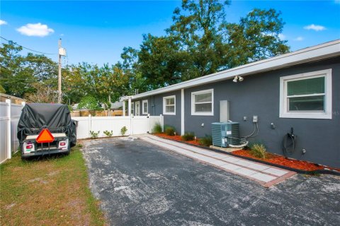 Immobilier commercial à vendre à Dunedin, Floride: 6 chambres, 221.85 m2 № 2234355 - photo 4