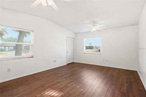 Immobilier commercial à vendre à Dunedin, Floride: 6 chambres, 221.85 m2 № 2234355 - photo 29