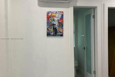 Apartamento en alquiler en Miami Beach, Florida, 1 dormitorio № 2010645 - foto 9