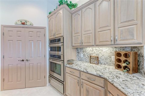 Casa en venta en Sarasota, Florida, 4 dormitorios, 279.36 m2 № 2216224 - foto 18