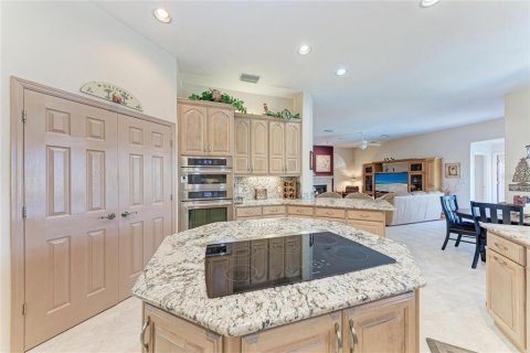 Casa en venta en Sarasota, Florida, 4 dormitorios, 279.36 m2 № 2216224 - foto 15