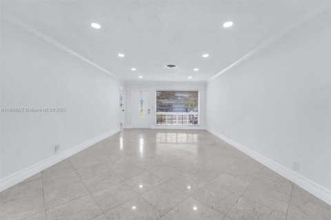 Casa en venta en Hollywood, Florida, 3 dormitorios, 144.74 m2 № 1938585 - foto 5