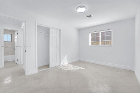 Casa en venta en Hollywood, Florida, 3 dormitorios, 144.74 m2 № 1938585 - foto 16