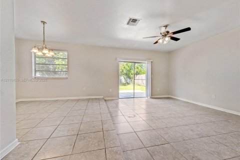 Villa ou maison à vendre à Miami, Floride: 3 chambres, 141.3 m2 № 2429748 - photo 7
