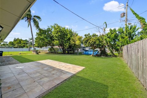 Villa ou maison à vendre à Miami, Floride: 3 chambres, 141.3 m2 № 2429748 - photo 25