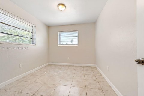 Villa ou maison à vendre à Miami, Floride: 3 chambres, 141.3 m2 № 2429748 - photo 17