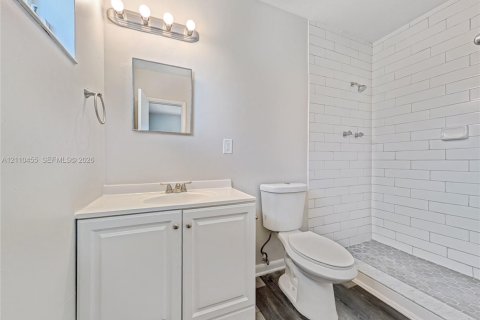 Villa ou maison à vendre à Miami, Floride: 3 chambres, 141.3 m2 № 2429748 - photo 15