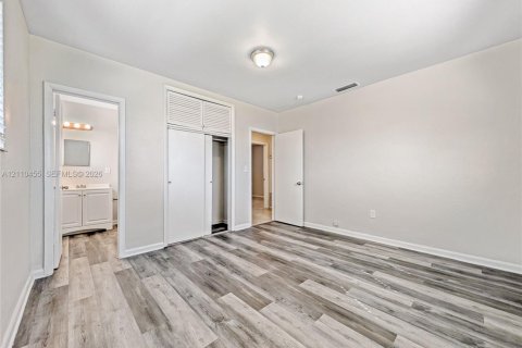 Villa ou maison à vendre à Miami, Floride: 3 chambres, 141.3 m2 № 2429748 - photo 14
