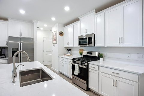 House in Wimauma, Florida 2 bedrooms, 161.37 sq.m. № 1630521 - photo 7