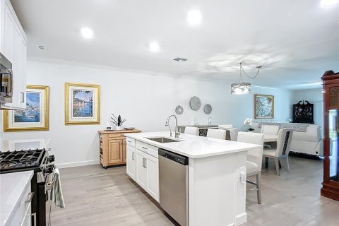 House in Wimauma, Florida 2 bedrooms, 161.37 sq.m. № 1630521 - photo 8
