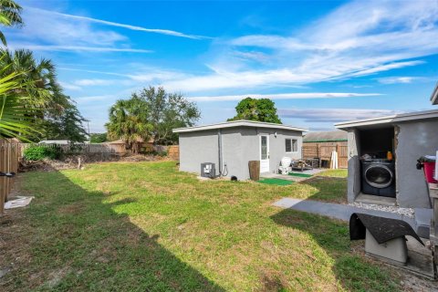 Casa en venta en Pompano Beach, Florida, 6 dormitorios, 96.15 m2 № 1969317 - foto 8