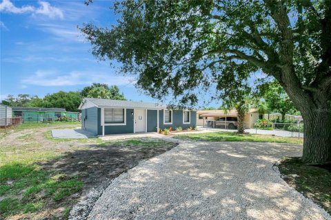 Casa en venta en Tampa, Florida, 3 dormitorios, 79.06 m2 № 1885539 - foto 2