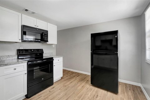 Casa en venta en Tampa, Florida, 3 dormitorios, 79.06 m2 № 1885539 - foto 15