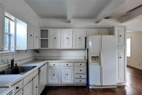 House in West Palm Beach, Florida 3 bedrooms, 134.8 sq.m. № 2052845 - photo 19