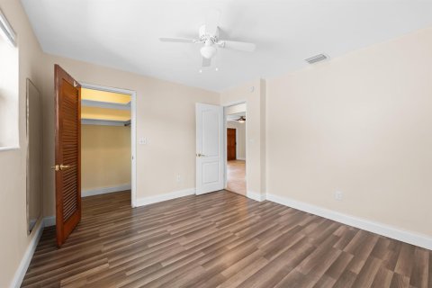 Villa ou maison à vendre à Fort Lauderdale, Floride: 3 chambres, 119.29 m2 № 2400838 - photo 21