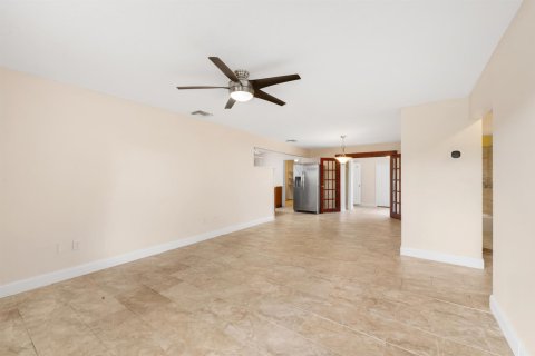 Villa ou maison à vendre à Fort Lauderdale, Floride: 3 chambres, 119.29 m2 № 2400838 - photo 9