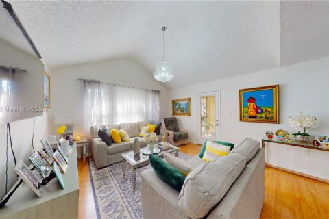 Condominio en venta en Miami, Florida, 2 dormitorios, 97.83 m2 № 1707712 - foto 3