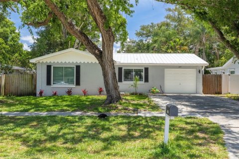 Villa ou maison à Clearwater, Floride 3 chambres, 116.69 m2 № 2093704