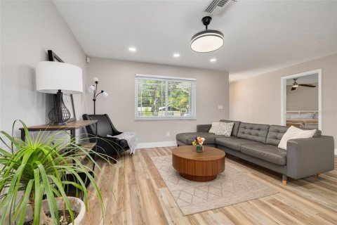 Villa ou maison à vendre à Clearwater, Floride: 3 chambres, 116.69 m2 № 2093704 - photo 8