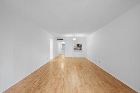 Condominio en venta en Davie, Florida, 2 dormitorios, 89.19 m2 № 2249685 - foto 20