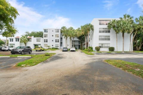 Condominio en venta en Davie, Florida, 2 dormitorios, 89.19 m2 № 2249685 - foto 9
