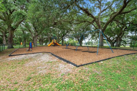 Condominio en venta en Davie, Florida, 2 dormitorios, 89.19 m2 № 2249685 - foto 4