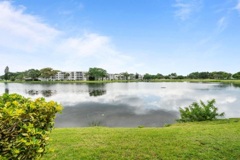 Condominio en venta en Davie, Florida, 2 dormitorios, 89.19 m2 № 2249685 - foto 11