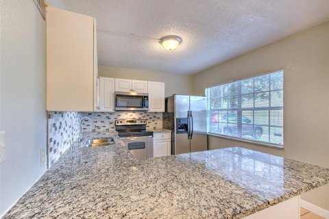 House in Tampa, Florida 5 bedrooms, 209.22 sq.m. № 1835592 - photo 17