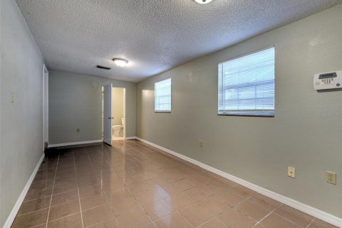 House in Tampa, Florida 5 bedrooms, 209.22 sq.m. № 1835592 - photo 21