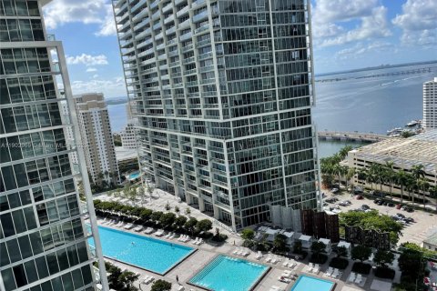 Condo in Miami, Florida, 2 bedrooms  № 2060753 - photo 2