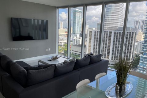 Condo in Miami, Florida, 2 bedrooms  № 2060753 - photo 7