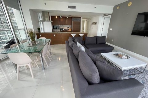 Condo in Miami, Florida, 2 bedrooms  № 2060753 - photo 6