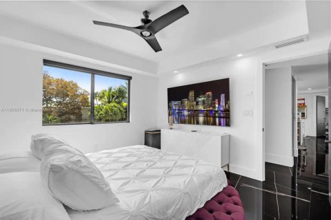 Villa ou maison à louer à Key Largo, Floride: 5 chambres, 359.35 m2 № 1956223 - photo 20