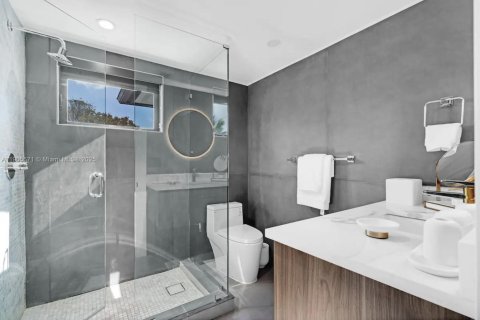 Villa ou maison à louer à Key Largo, Floride: 5 chambres, 359.35 m2 № 1956223 - photo 21