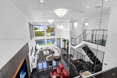 Villa ou maison à louer à Key Largo, Floride: 5 chambres, 359.35 m2 № 1956223 - photo 9