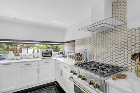 Villa ou maison à louer à Key Largo, Floride: 5 chambres, 359.35 m2 № 1956223 - photo 14