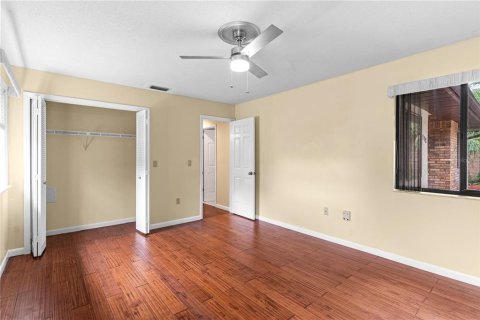 House in Yalaha, Florida 3 bedrooms, 156.73 sq.m. № 1771068 - photo 23