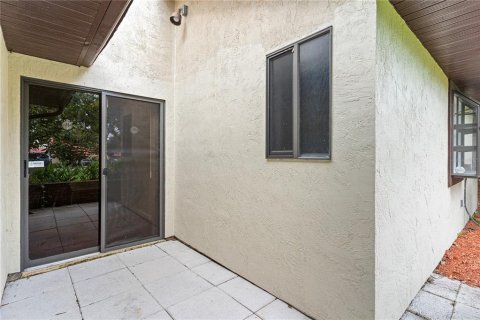 House in Yalaha, Florida 3 bedrooms, 156.73 sq.m. № 1771068 - photo 30