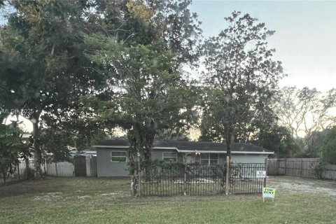 Casa en Orlando, Florida 3 dormitorios № 2081553