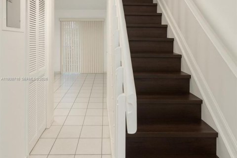 Copropriété à vendre à Miami, Floride: 2 chambres, 89.65 m2 № 1996358 - photo 4