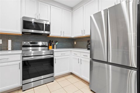 Condo in Kissimmee, Florida, 3 bedrooms  № 2426966 - photo 7