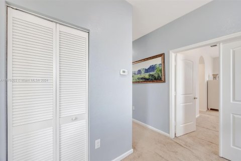 Casa en venta en Homestead, Florida, 4 dormitorios, 235.41 m2 № 1892613 - foto 16