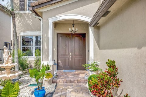 Casa en venta en Homestead, Florida, 4 dormitorios, 235.41 m2 № 1892613 - foto 2