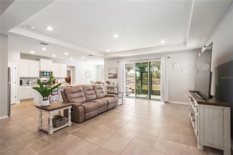 Casa en venta en Ocala, Florida, 4 dormitorios, 264.12 m2 № 2157893 - foto 19